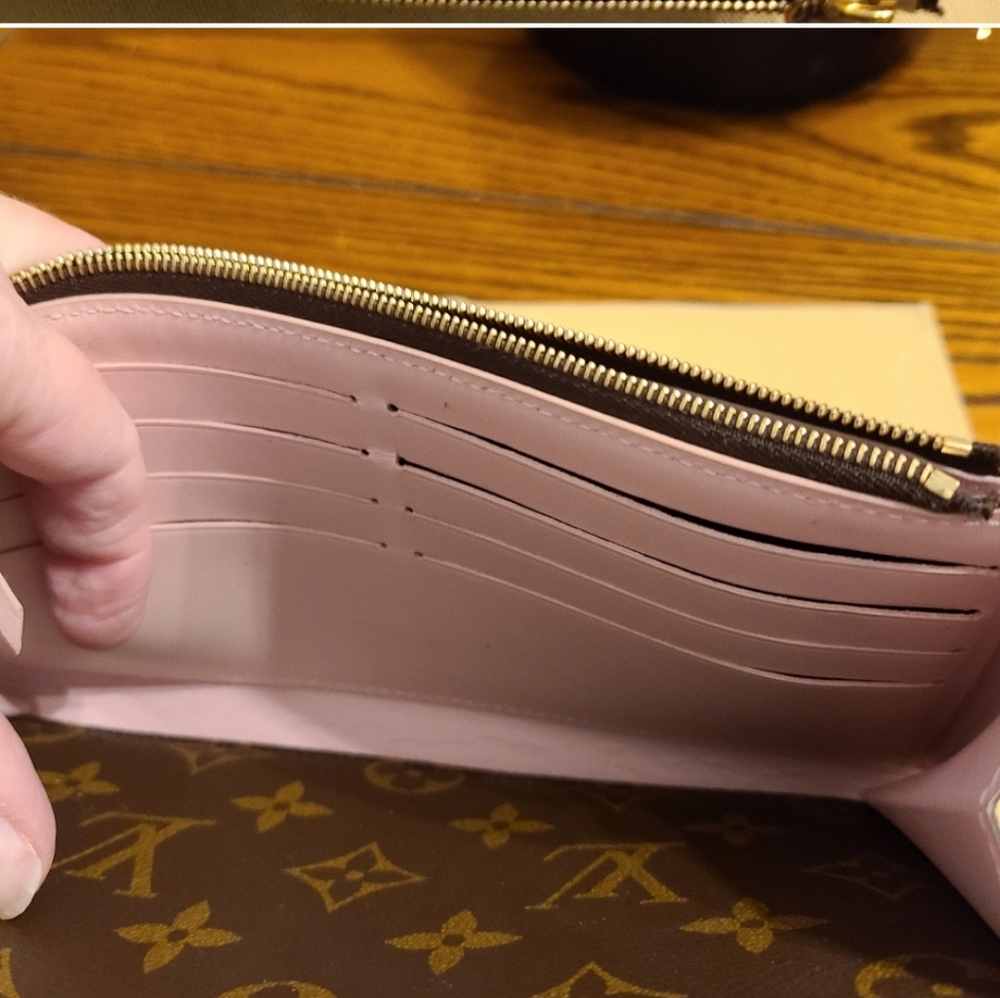 Louis Vuitton Vintage RARE Rose Ballerine Flore Monogrammed Long Wallet … - Picture 8 of 16